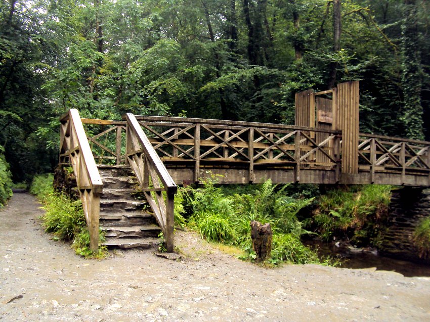 Name:  Wooden bridge.jpg
Views: 409
Size:  222.0 KB