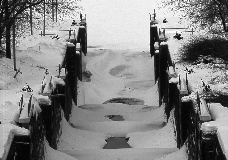 Name:  Rideau Canal, Ottawa, winter .jpg
Views: 312
Size:  249.5 KB