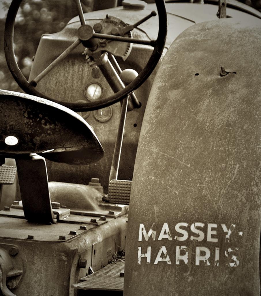 Name:  vintage Massey Harris 037.jpg
Views: 371
Size:  145.9 KB