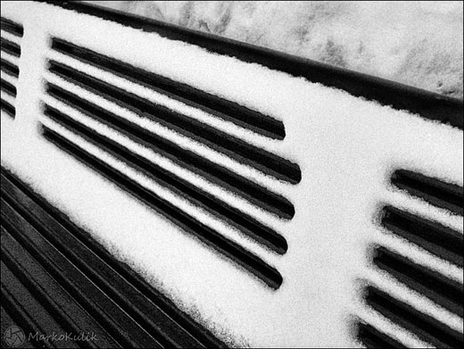 Bench Lines - ‚© Marko Kulik